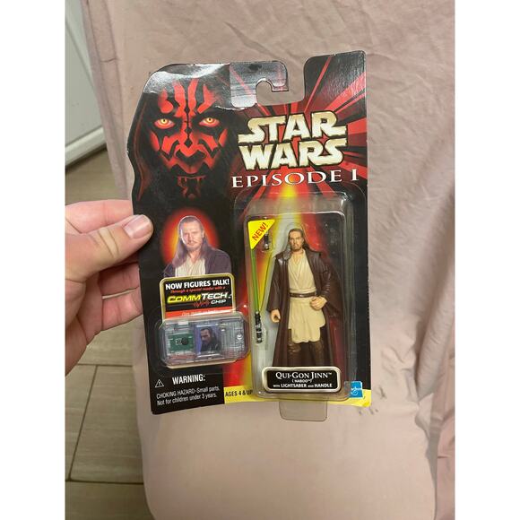 Hasbro Star Wars Qui-Gon Jinn Of Naboo W/Lightsaber And Handle Action Figure - Picture 1 of 3